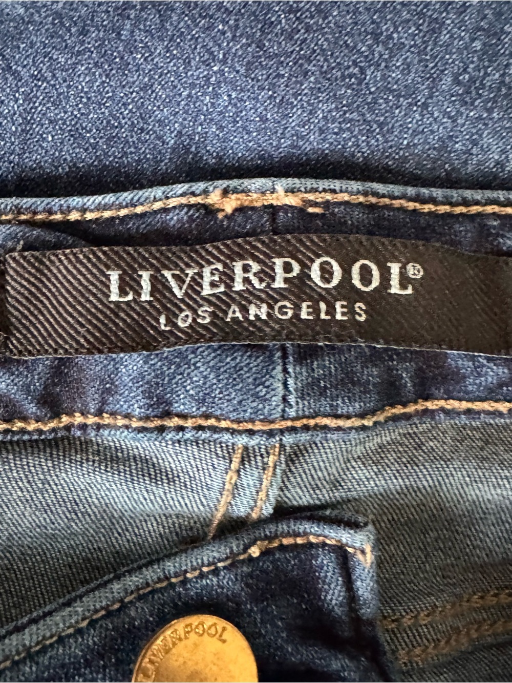 Liverpool Women’s Cropped Jeans in Medium Blue with Cuff - Picture 5 of 7